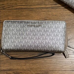 Michael Kors Metallic Silver Wristlet
